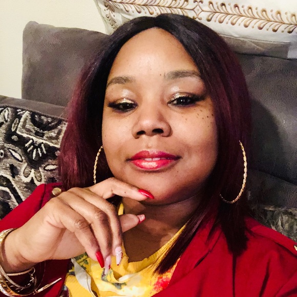 Meet your Posher, Sophia - Picture 1 of 1